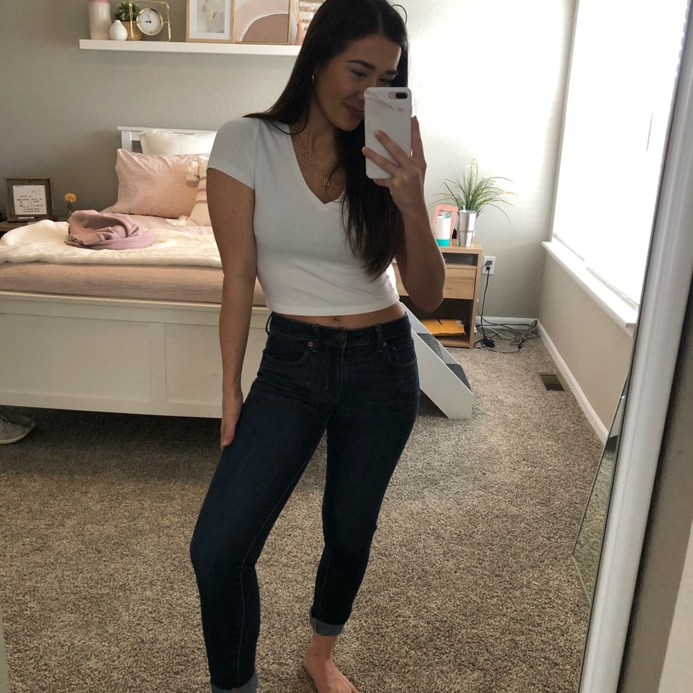 American Eagle stretchy skinny jeans! Size 4 long